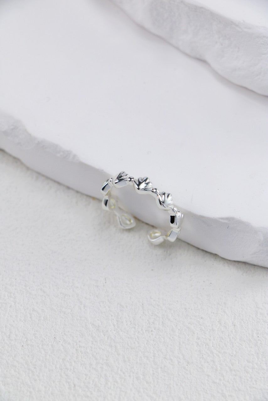 Silver Scallop Crown Open Ring