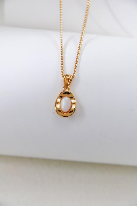 Gold Plated White Shell Oval Necklace