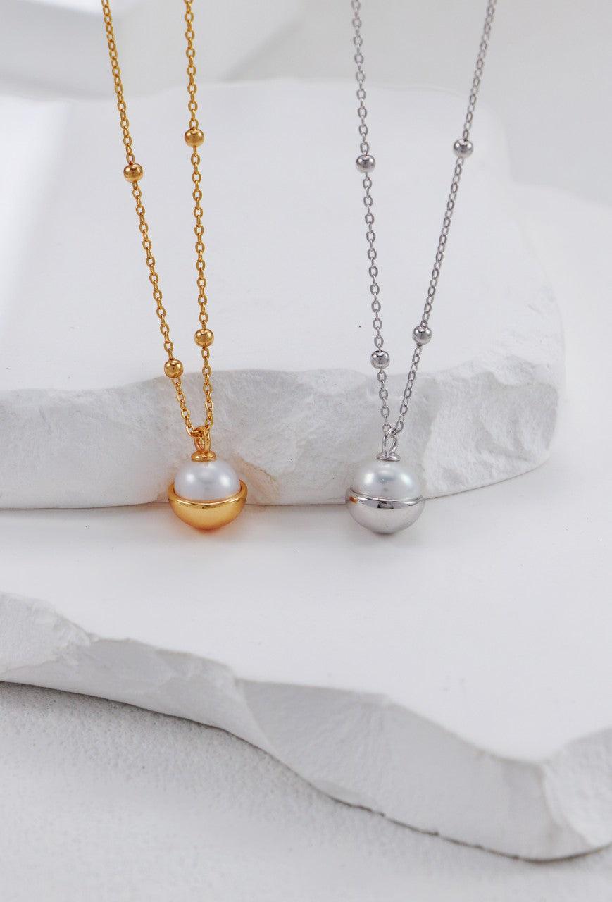 Silver & Pearl Flying Disc Necklace
