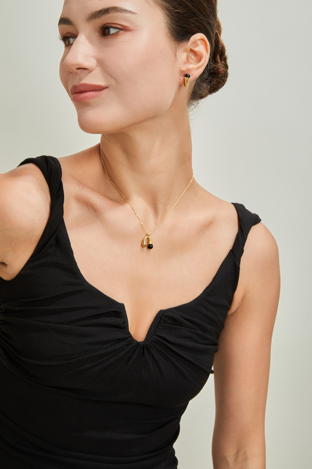 Gold Plated Onyx Agate Horn Necklace