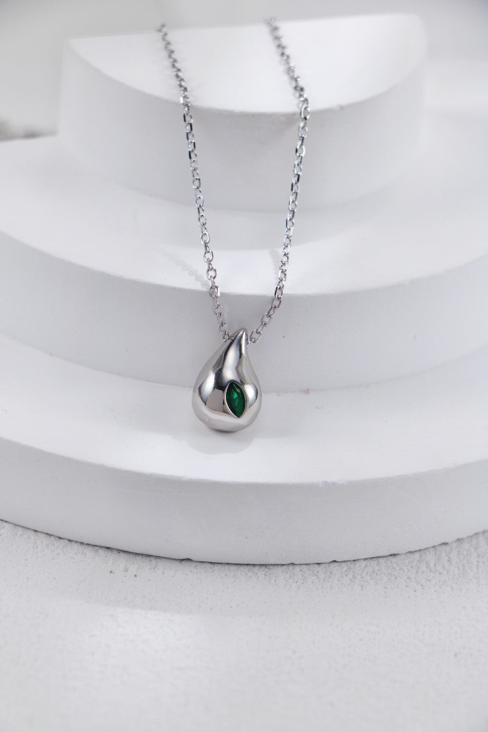 Silver Emerald Water Droplet Neckalce
