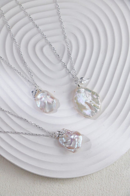 Silver Baroque Bliss Pearl Necklace