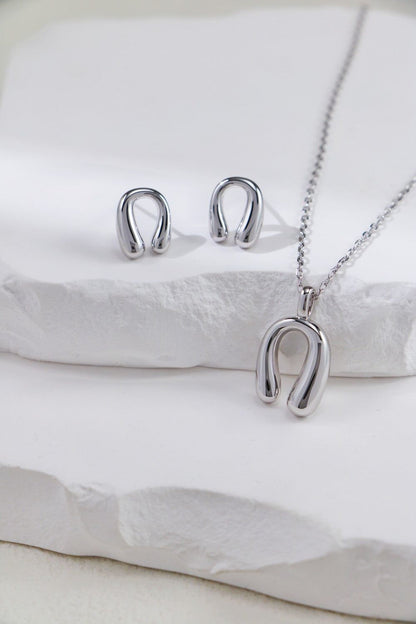Silver Fortune Bend Necklace
