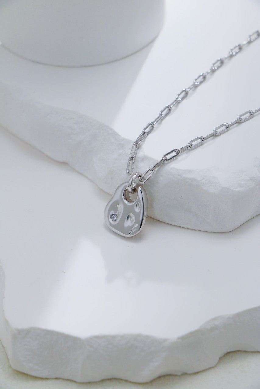 Silver Liquid Gleam Necklace