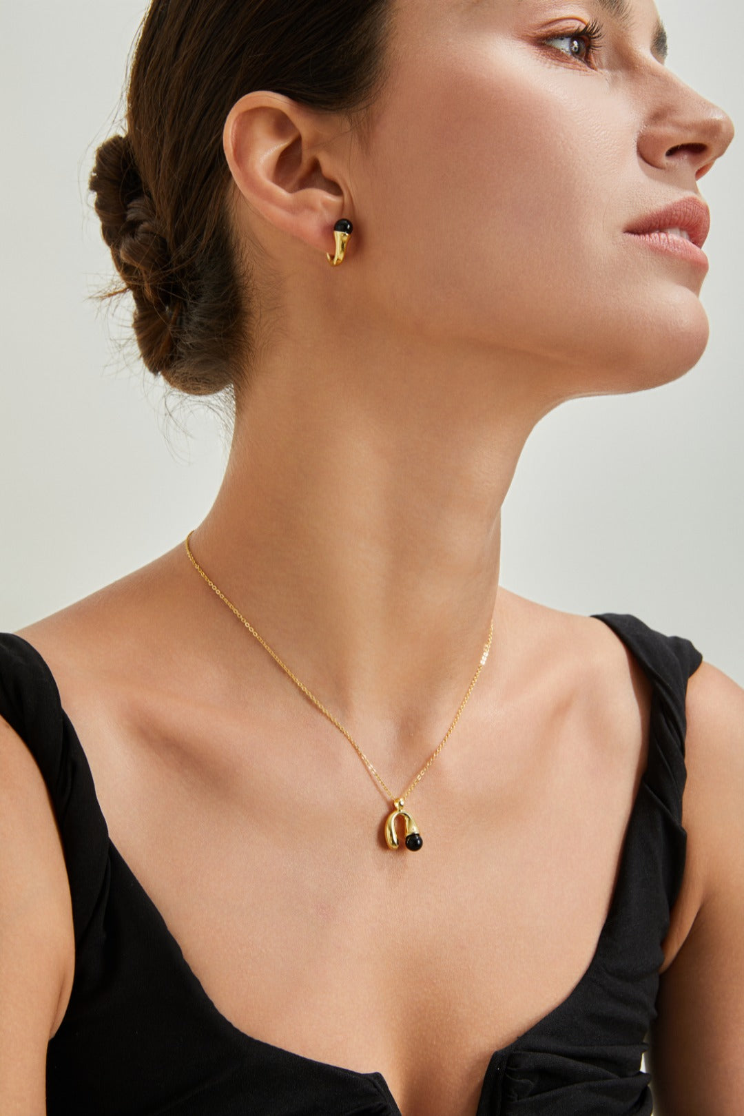 Gold Plated Onyx Agate Horn Necklace