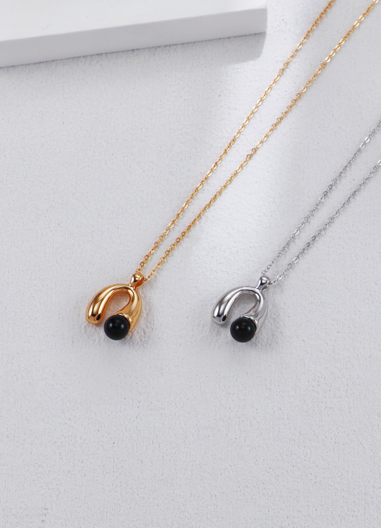 Gold Plated Onyx Agate Horn Necklace